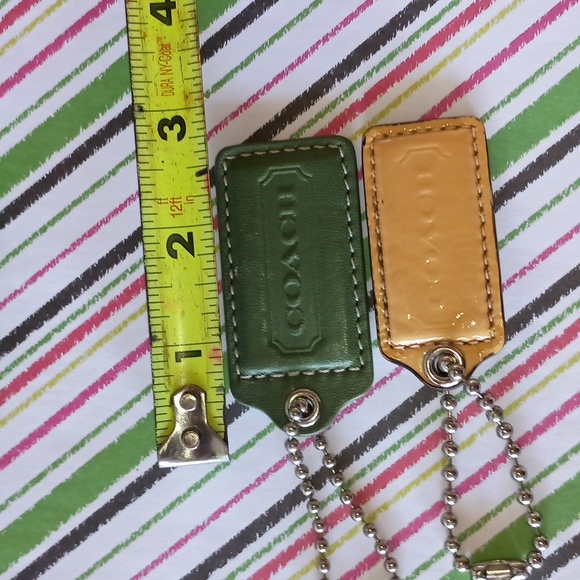 Coach Tags - Picture 6 of 7